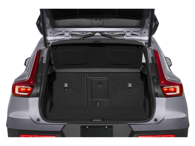 2023 Volvo XC40 B5 Plus Dark Theme