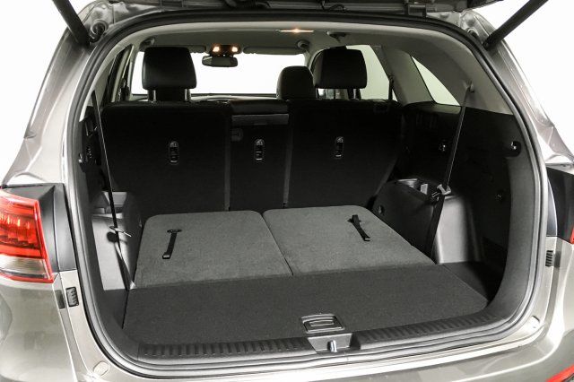 2019 Kia Sorento Trim Level EX V6 trunk with 3rd row folded down
