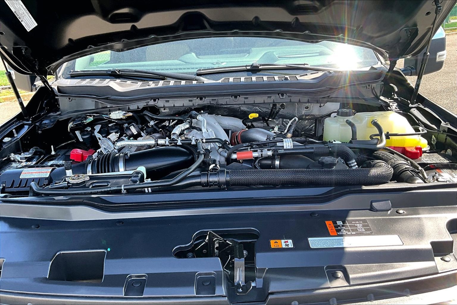 2024 Ford Super Duty F-350 DRW LARIAT