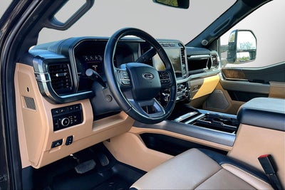 2024 Ford Super Duty F-350 DRW LARIAT