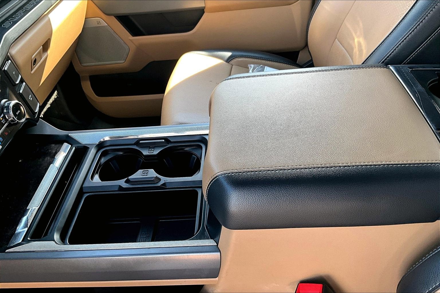 2024 Ford Super Duty F-350 DRW LARIAT