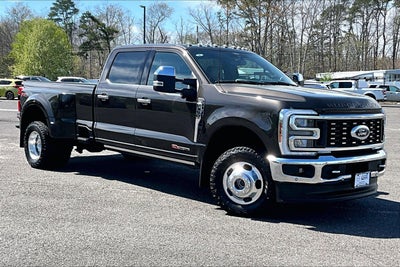2024 Ford Super Duty F-350 DRW LARIAT