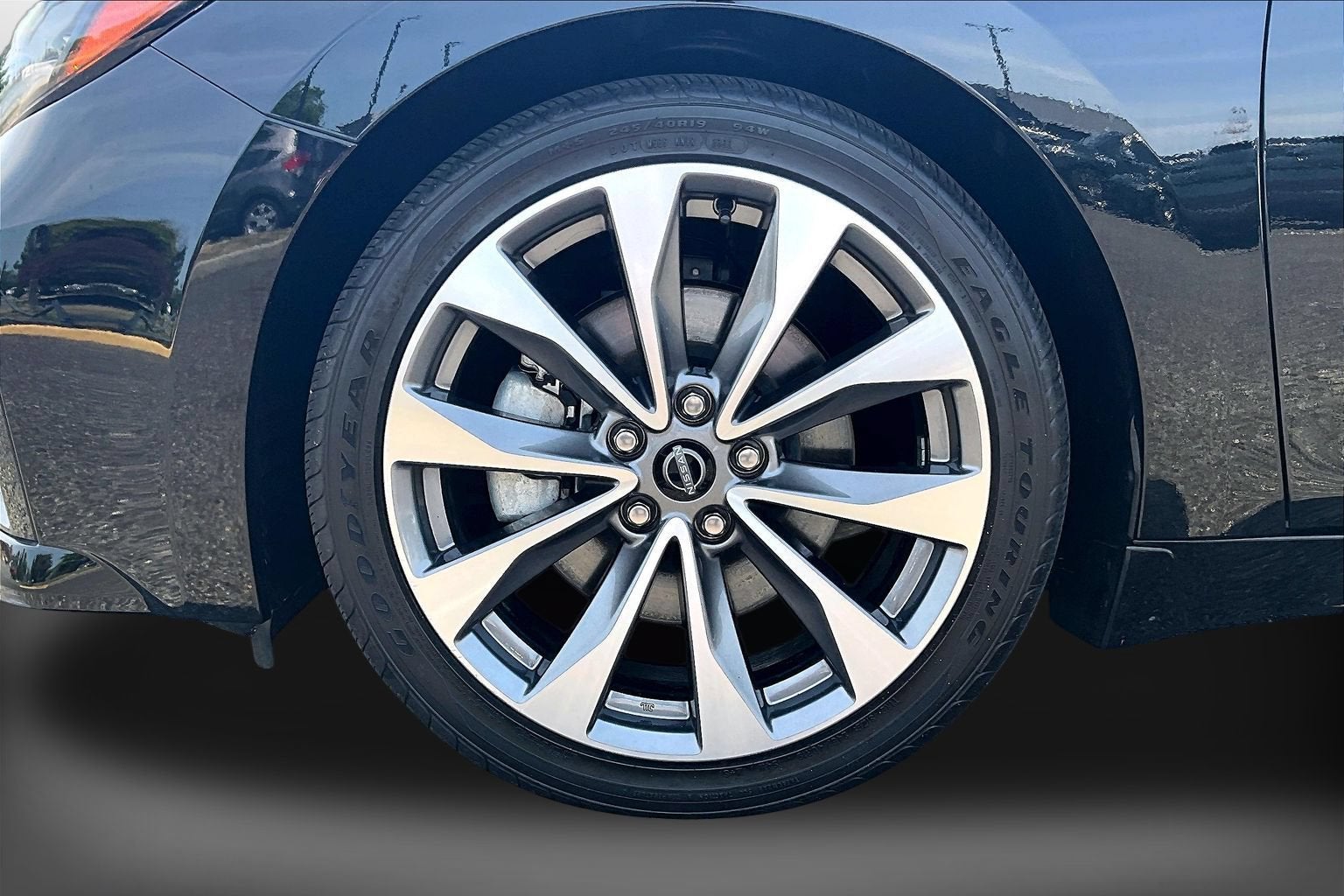 2023 Nissan Maxima Platinum