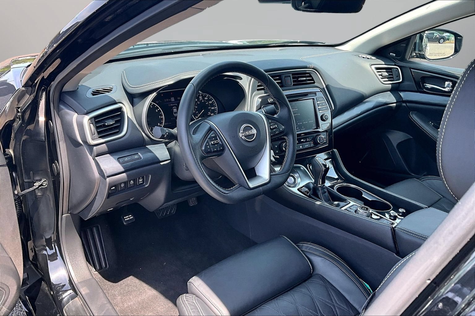 2023 Nissan Maxima Platinum