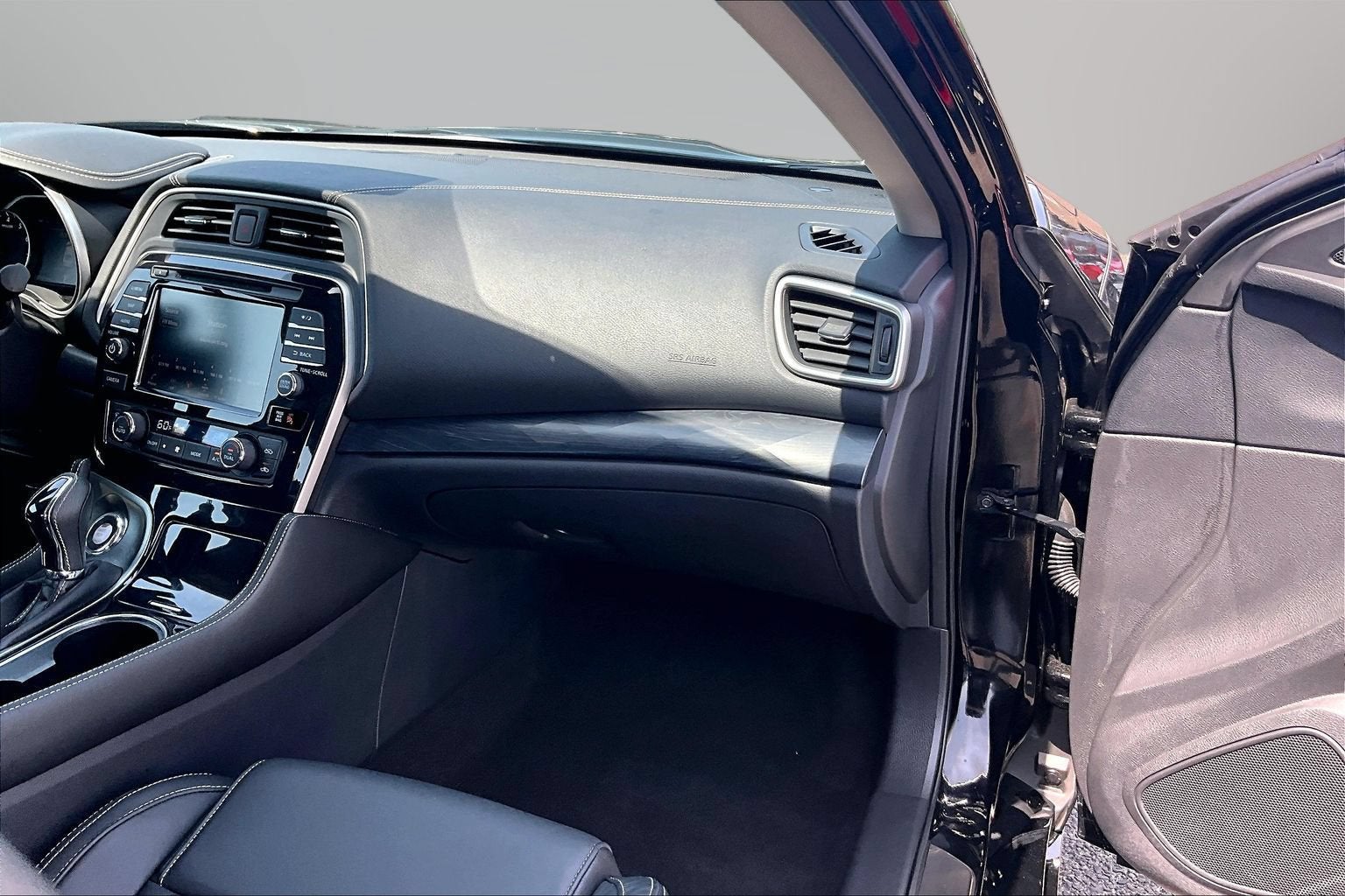 2023 Nissan Maxima Platinum