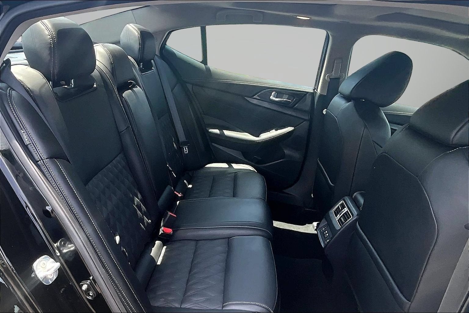 2023 Nissan Maxima Platinum
