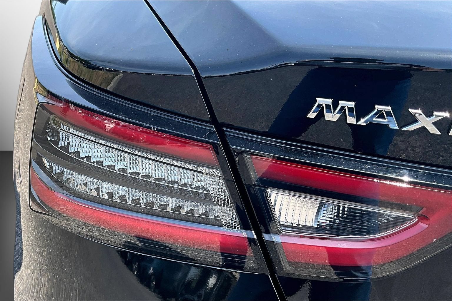 2023 Nissan Maxima Platinum