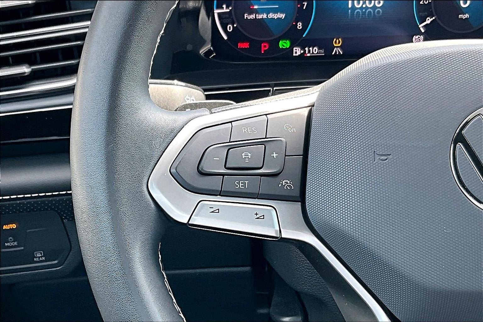 2024 Volkswagen Atlas Cross Sport 2.0T SE