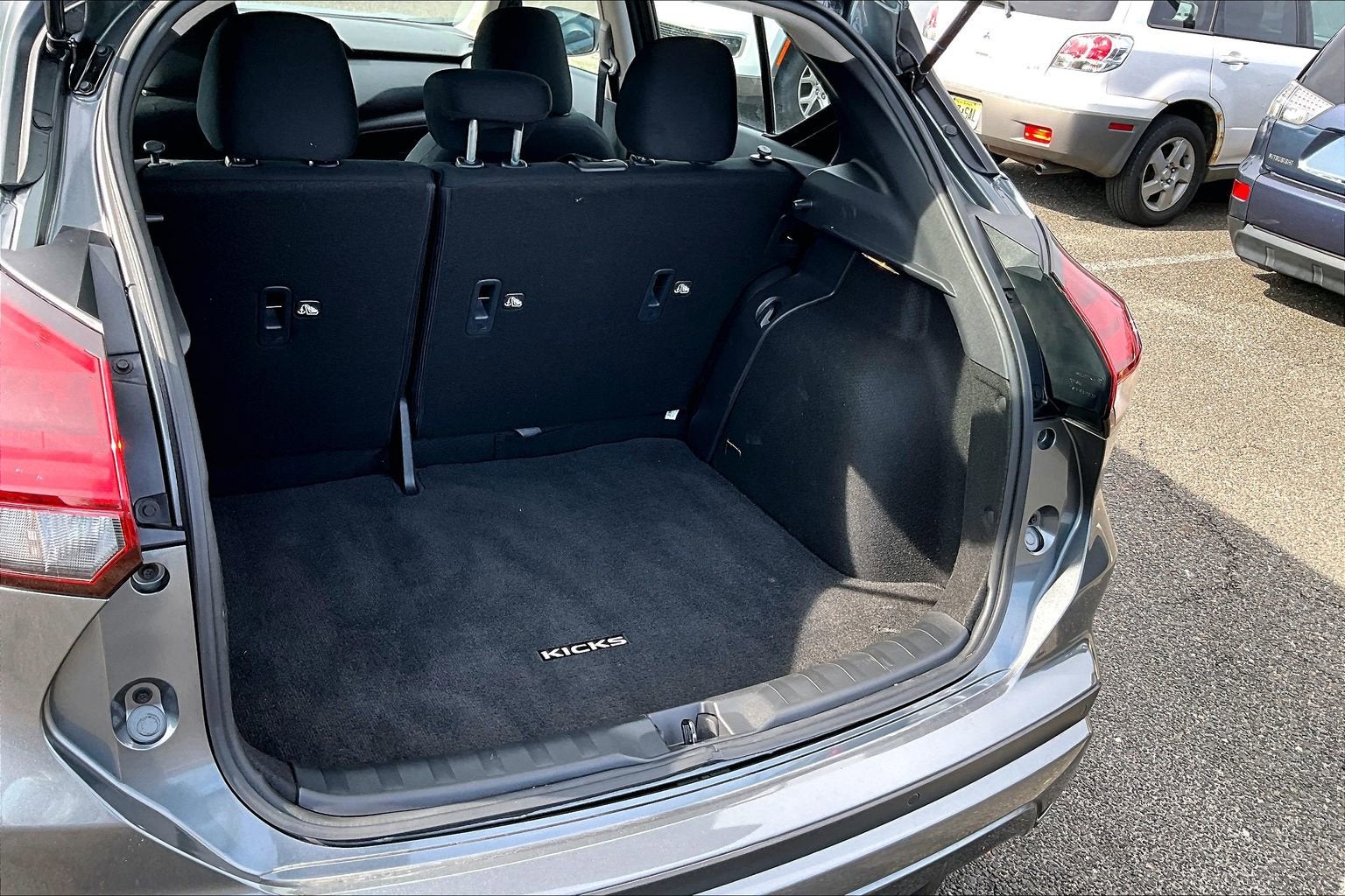 2025 Nissan Kicks Play S