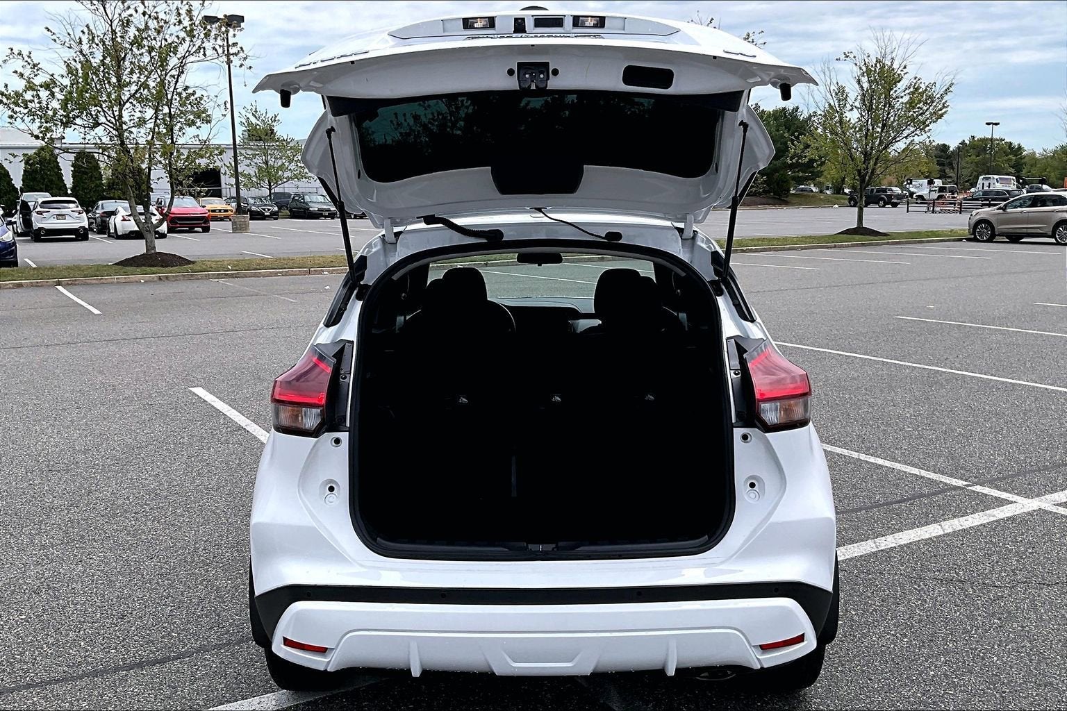 2024 Nissan Kicks SV