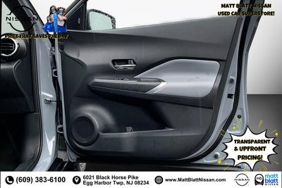 2023 Nissan Kicks SR