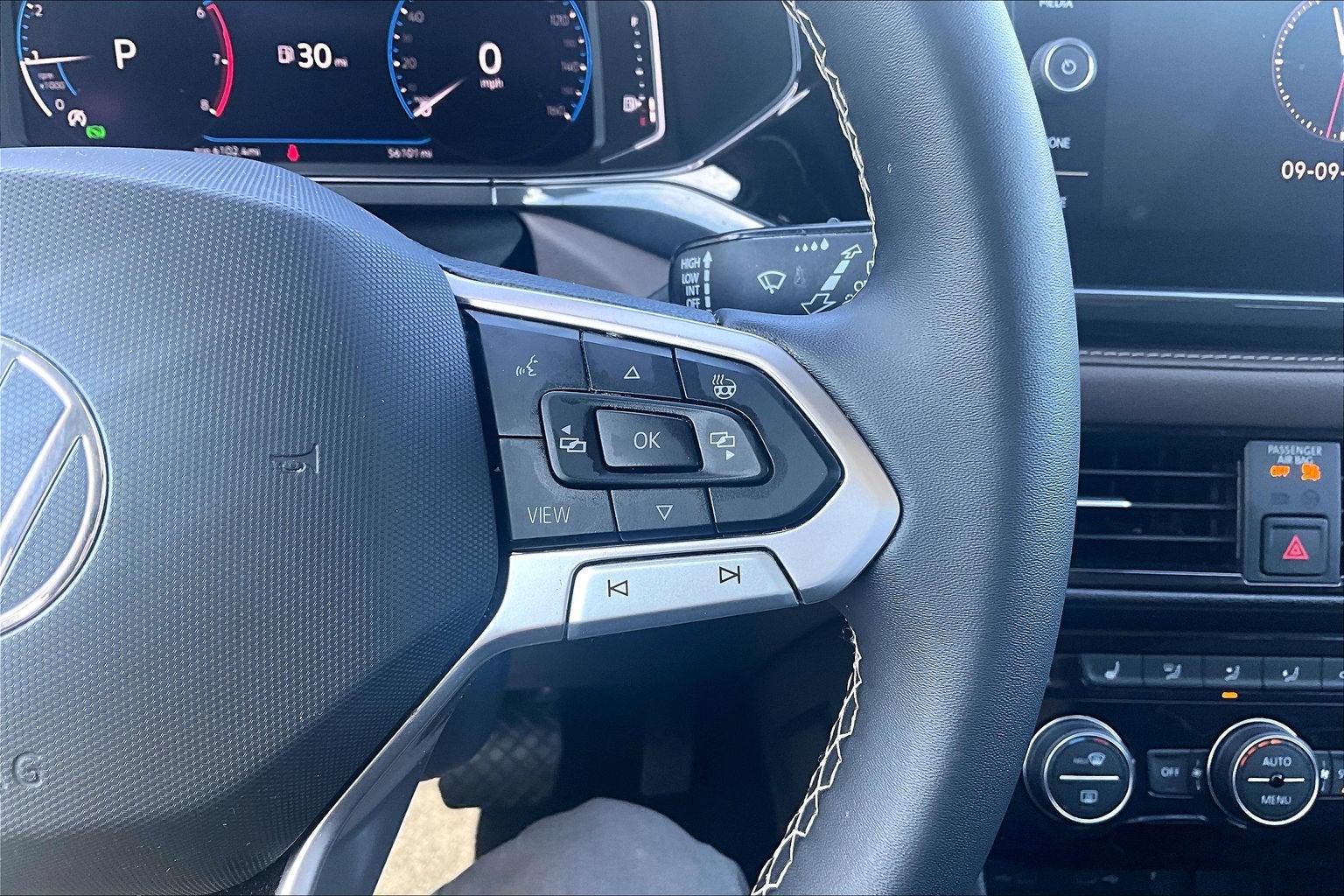 2023 Volkswagen Taos SEL