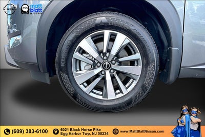 2025 Nissan Pathfinder SL