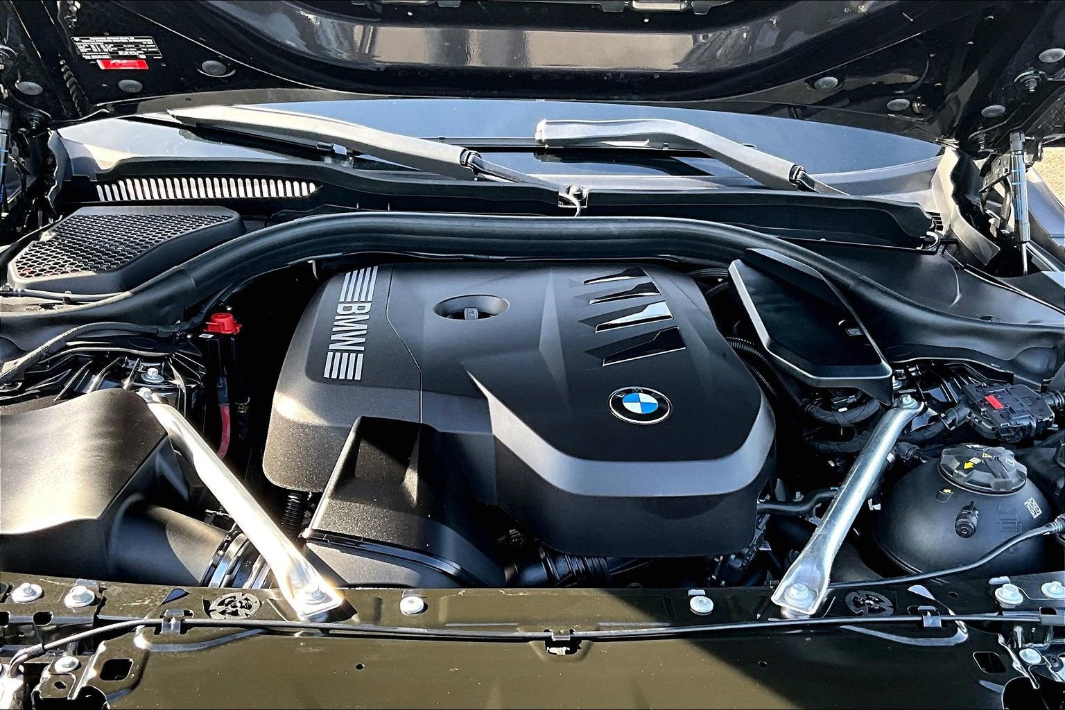 2025 BMW 5 Series 530i xDrive