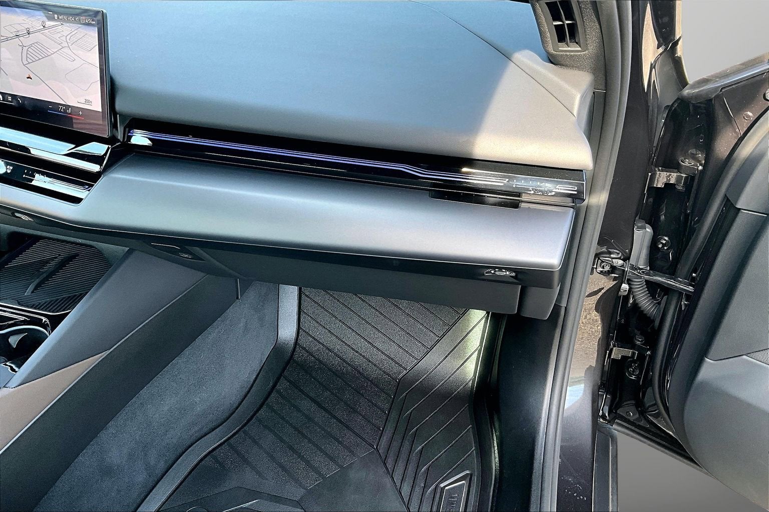 2025 BMW 5 Series 530i xDrive