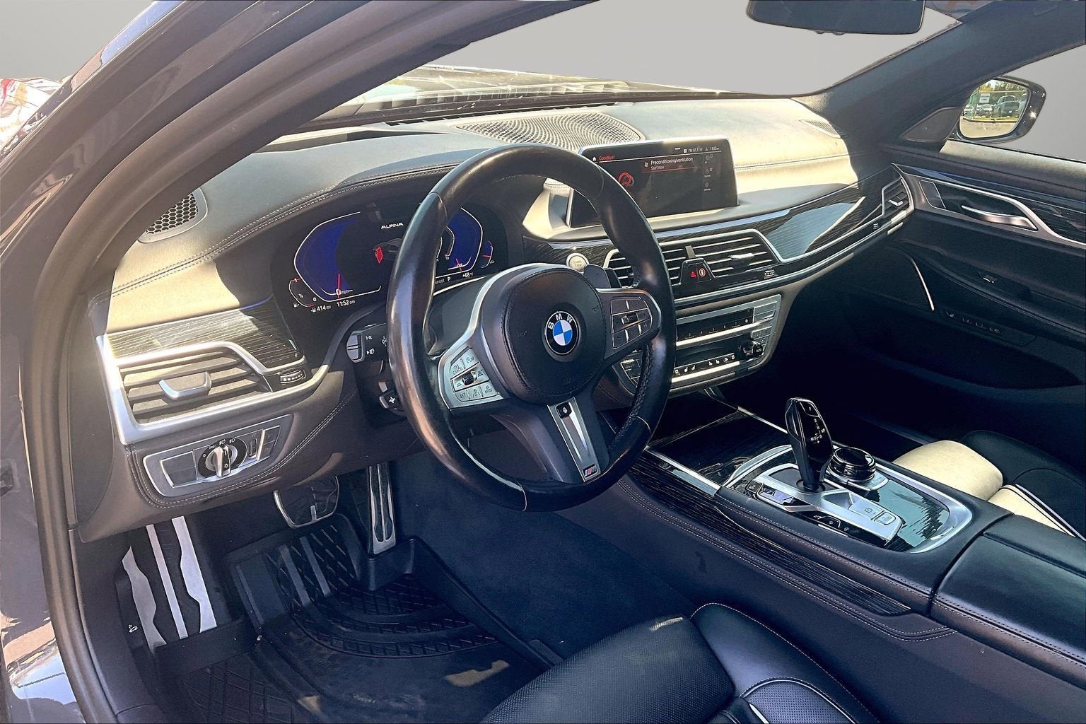 2022 BMW 7 Series 750i xDrive