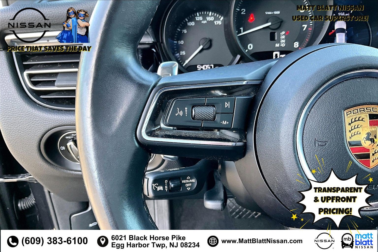 2023 Porsche Macan Base