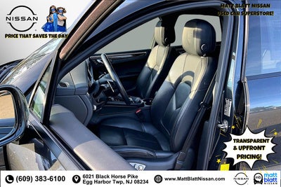 2023 Porsche Macan Base