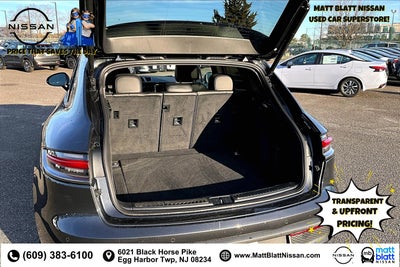 2023 Porsche Macan Base