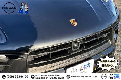 2023 Porsche Macan Base