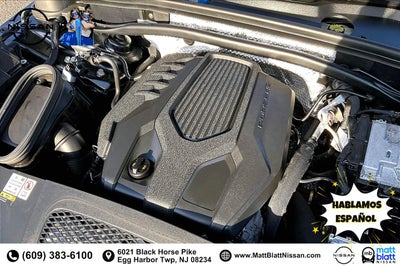 2023 Porsche Macan Base