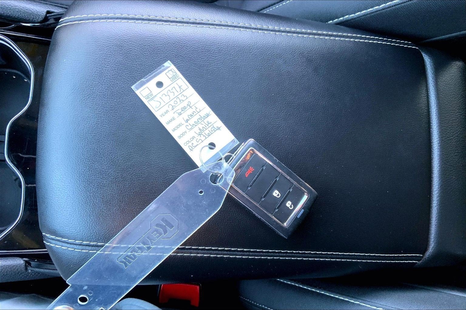 2023 Jeep Grand Cherokee Laredo 4x4