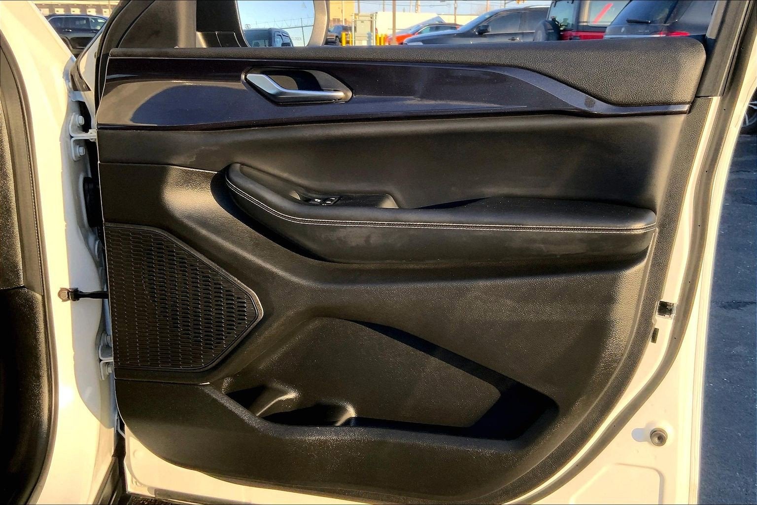 2023 Jeep Grand Cherokee Laredo 4x4