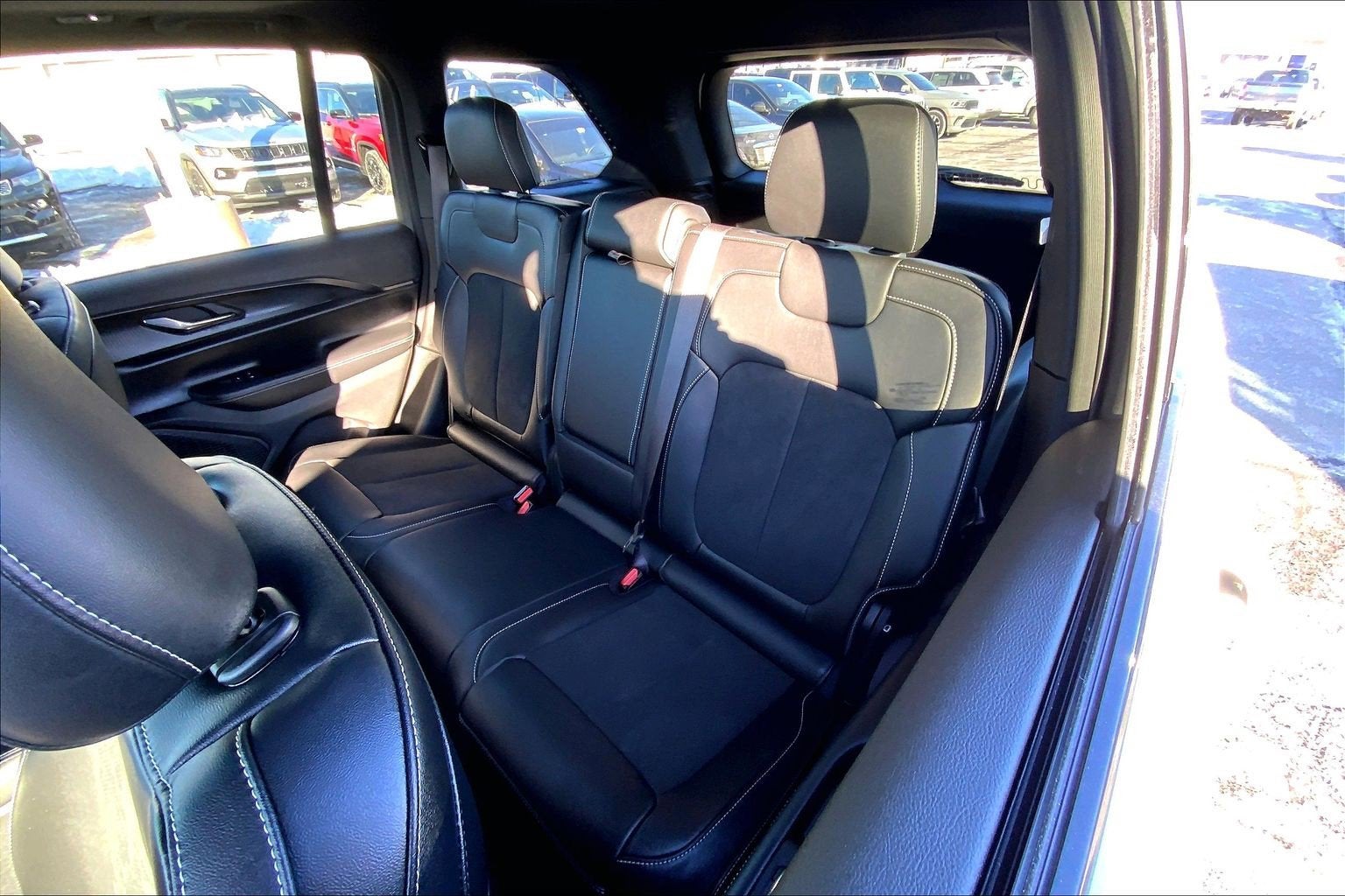 2025 Jeep Grand Cherokee Altitude X 4x4