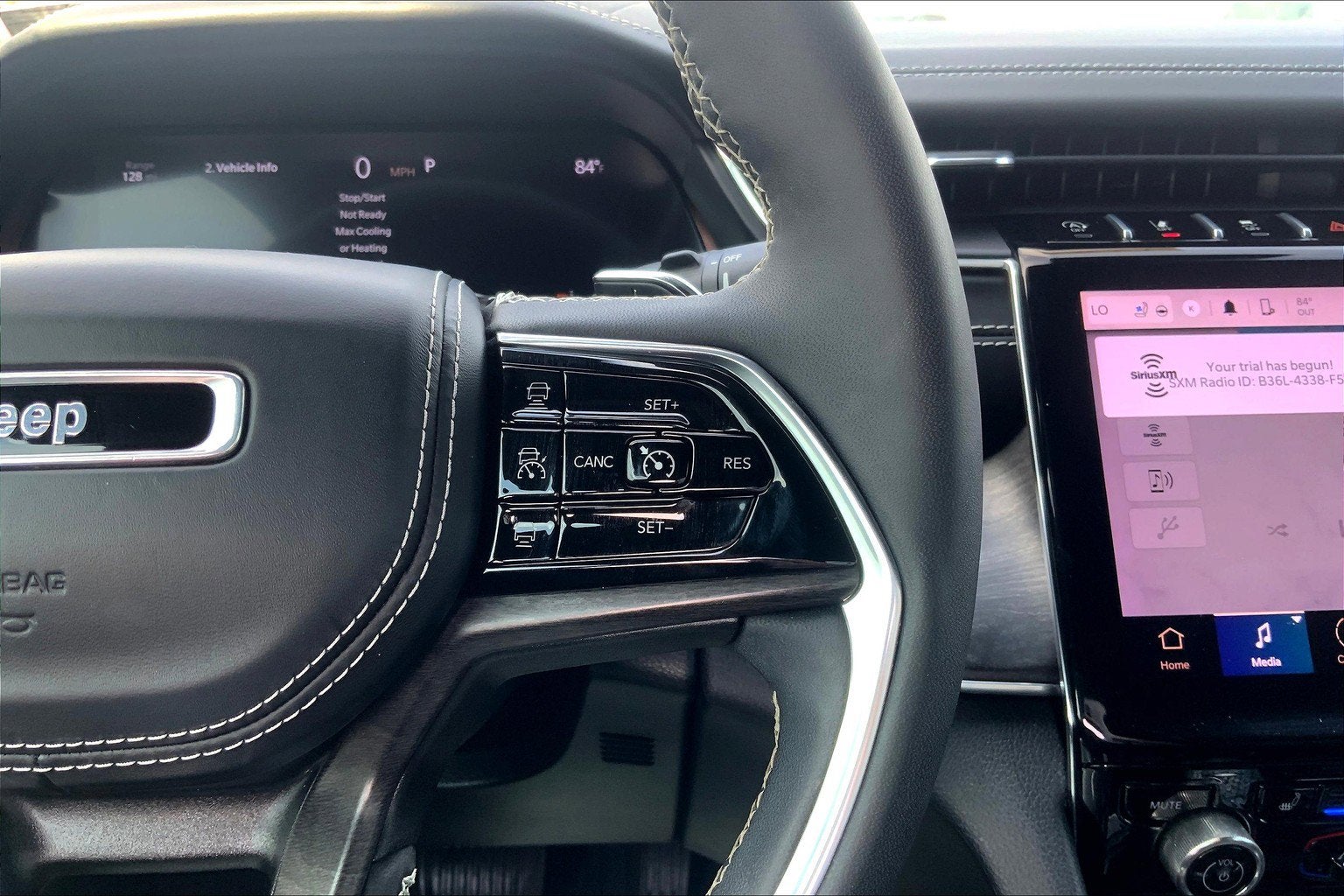 2023 Jeep Grand Cherokee Overland 4x4