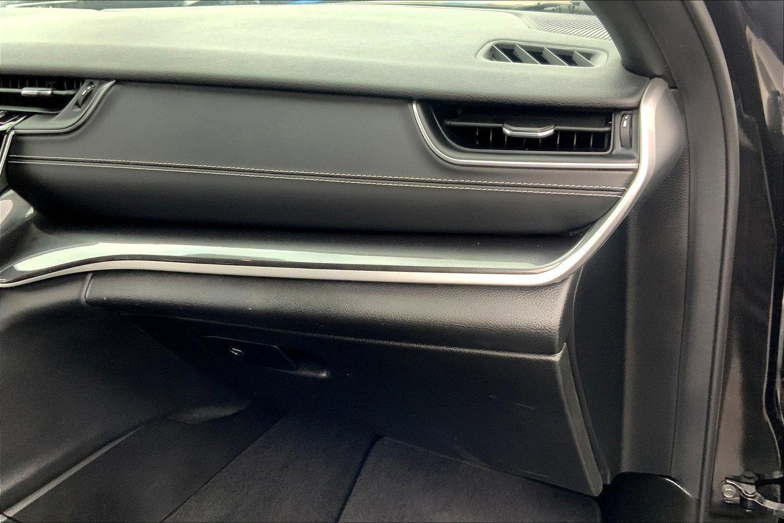 2022 Jeep Grand Cherokee L Altitude 4x4