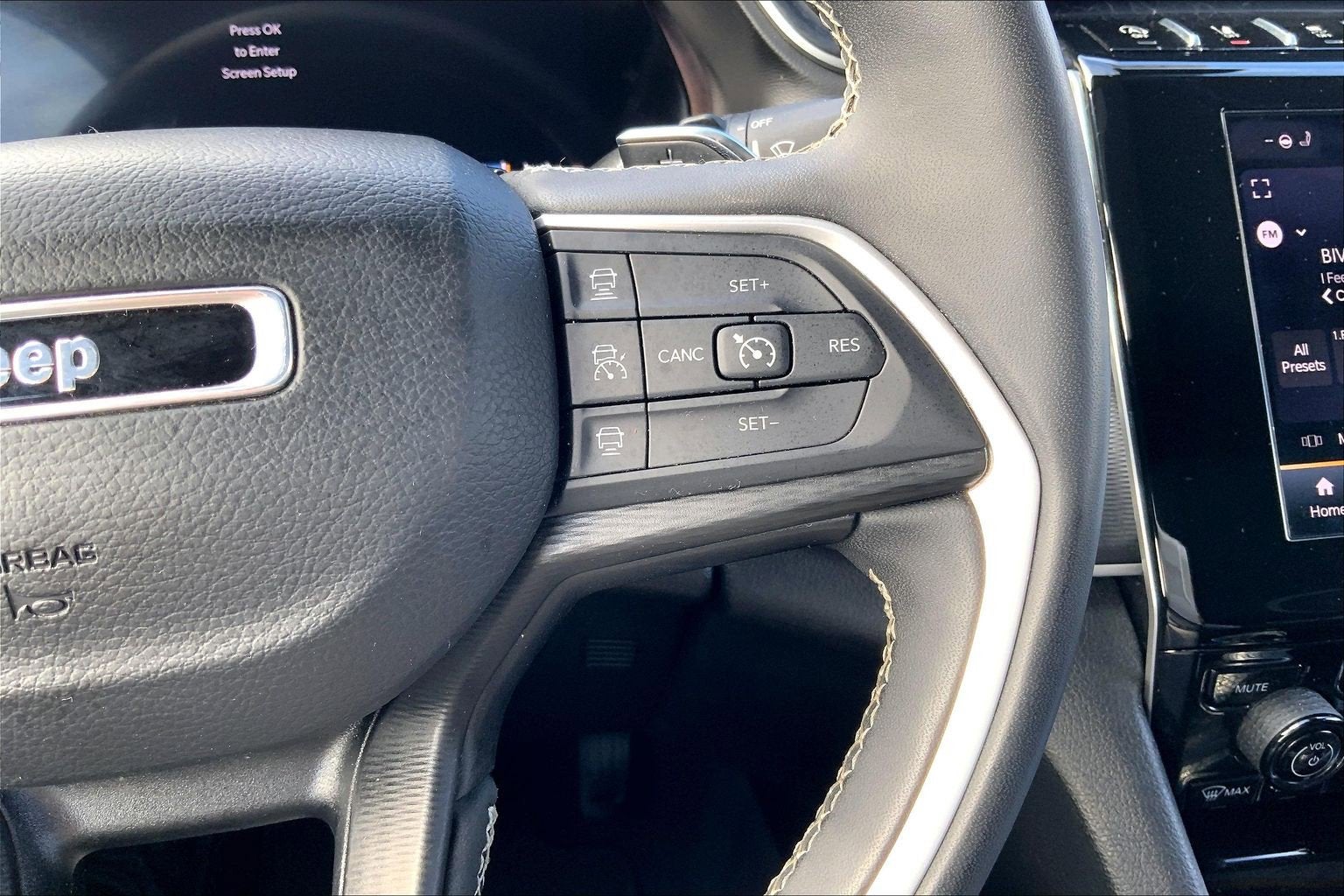 2023 Jeep Grand Cherokee L Altitude 4x4