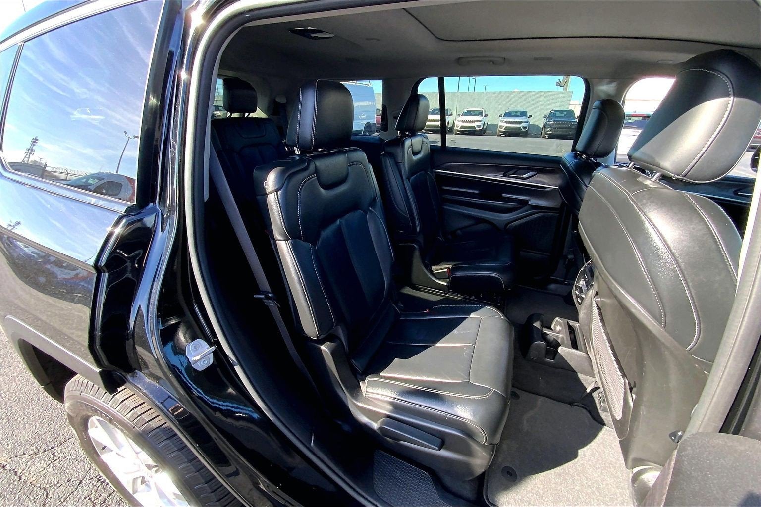 2023 Jeep Grand Cherokee L Limited 4x4