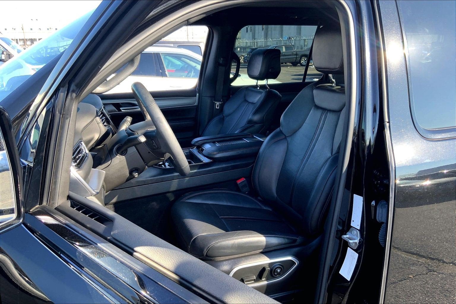 2023 Jeep Wagoneer Series II Carbide