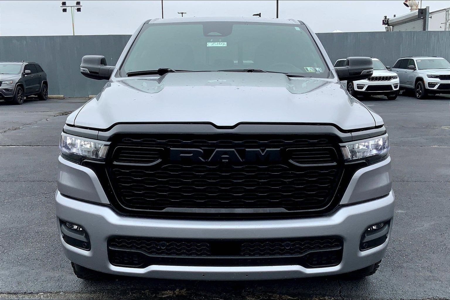 2025 RAM 1500 Big Horn Crew Cab 4x4 5'7' Box