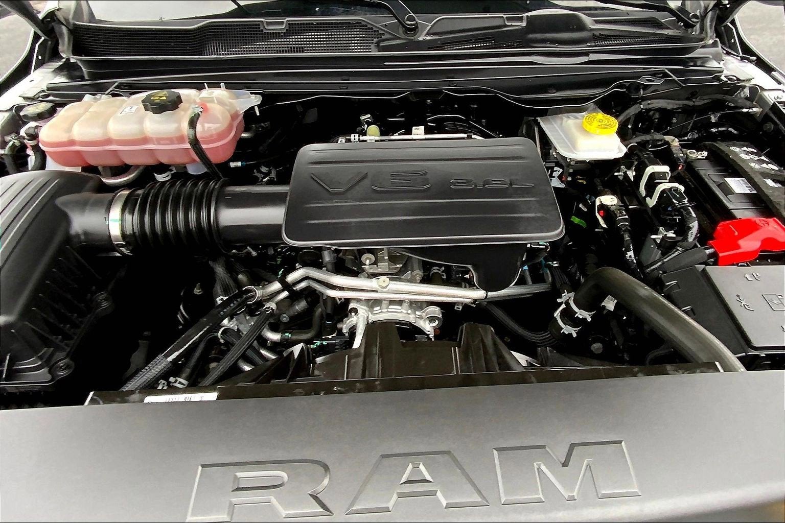 2025 RAM 1500 Big Horn Crew Cab 4x4 5'7' Box