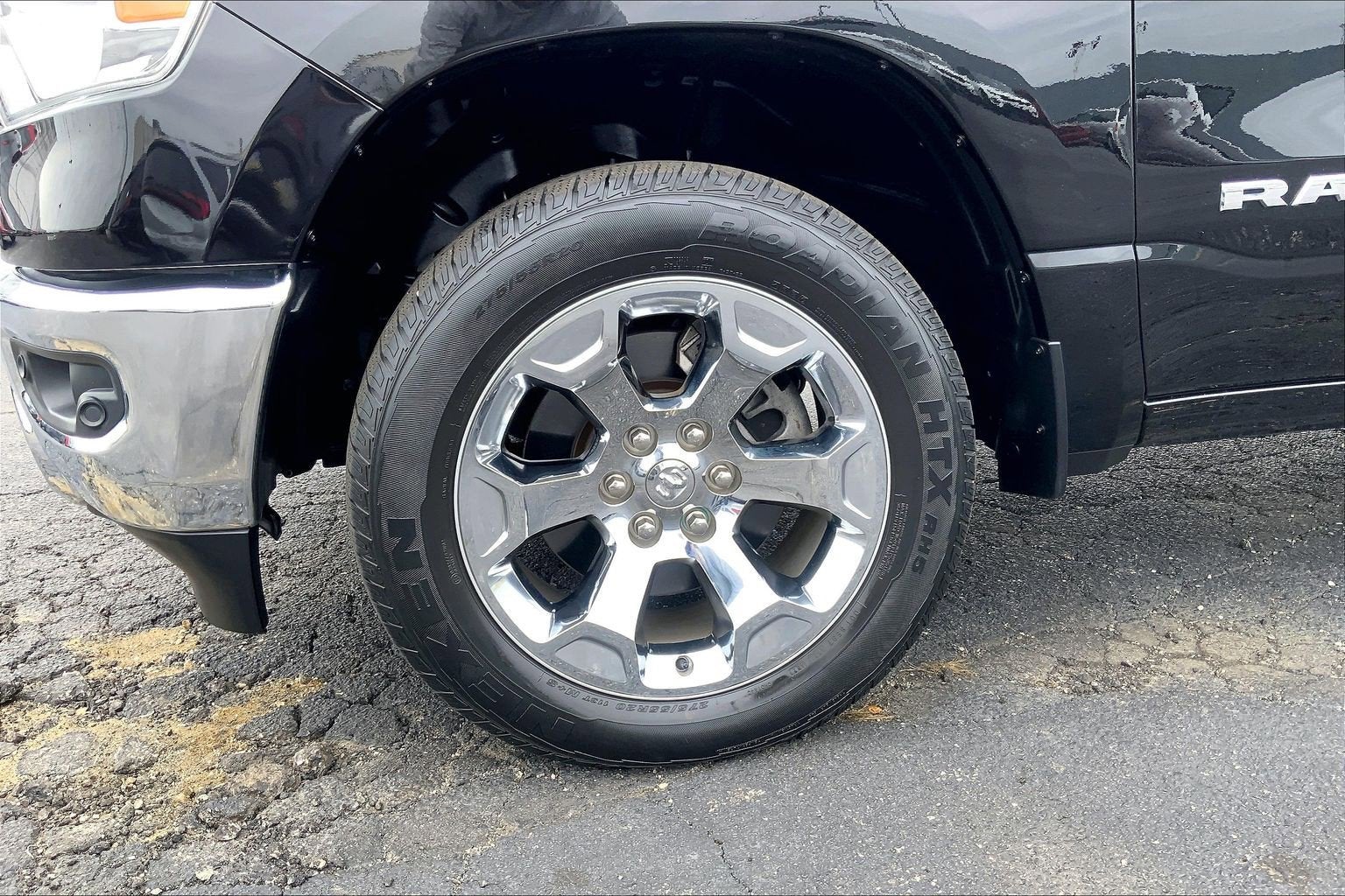 2022 RAM 1500 Big Horn Crew Cab 4x4 5'7' Box