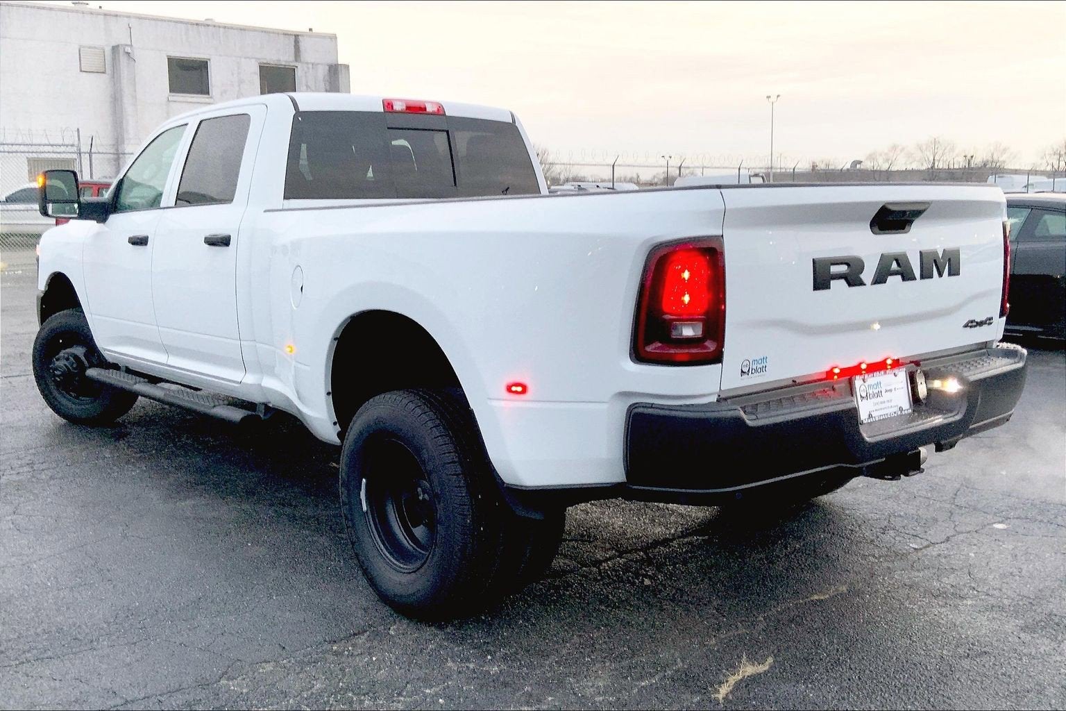 2025 RAM 3500 Tradesman Crew Cab 4x4 8' Box