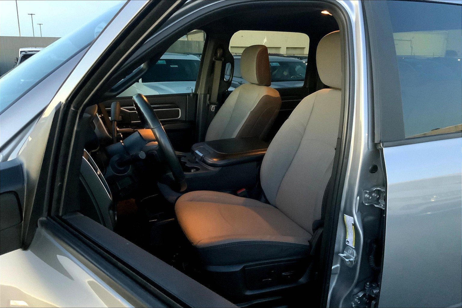 2024 RAM 2500 Big Horn Crew Cab 4x4 6'4' Box