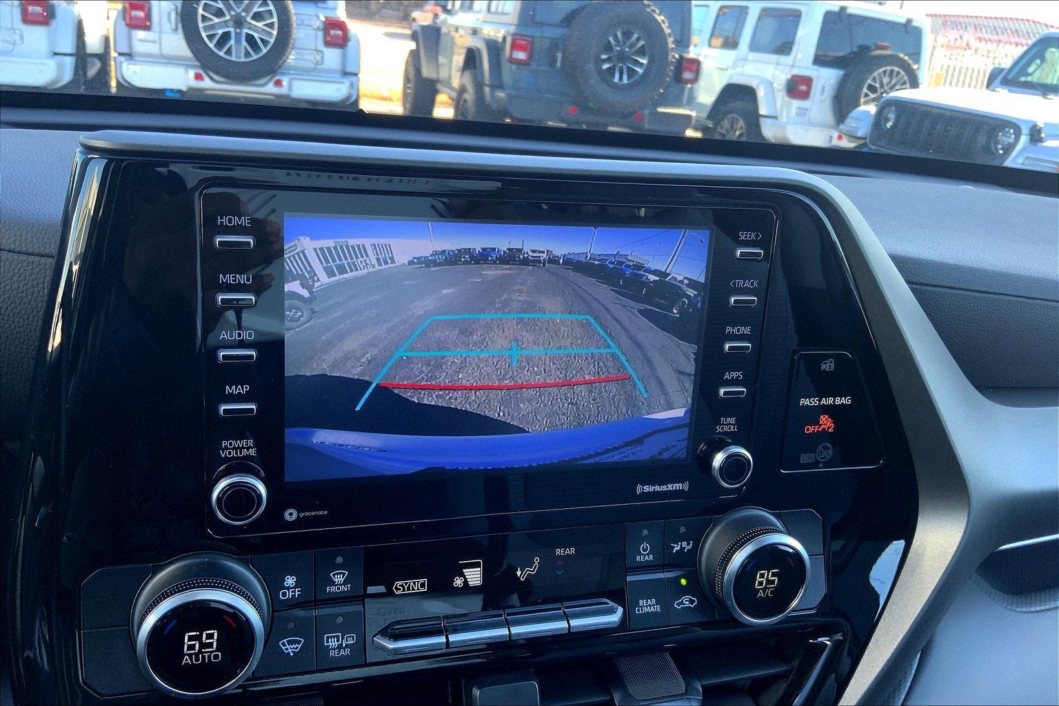 2021 Toyota Highlander L