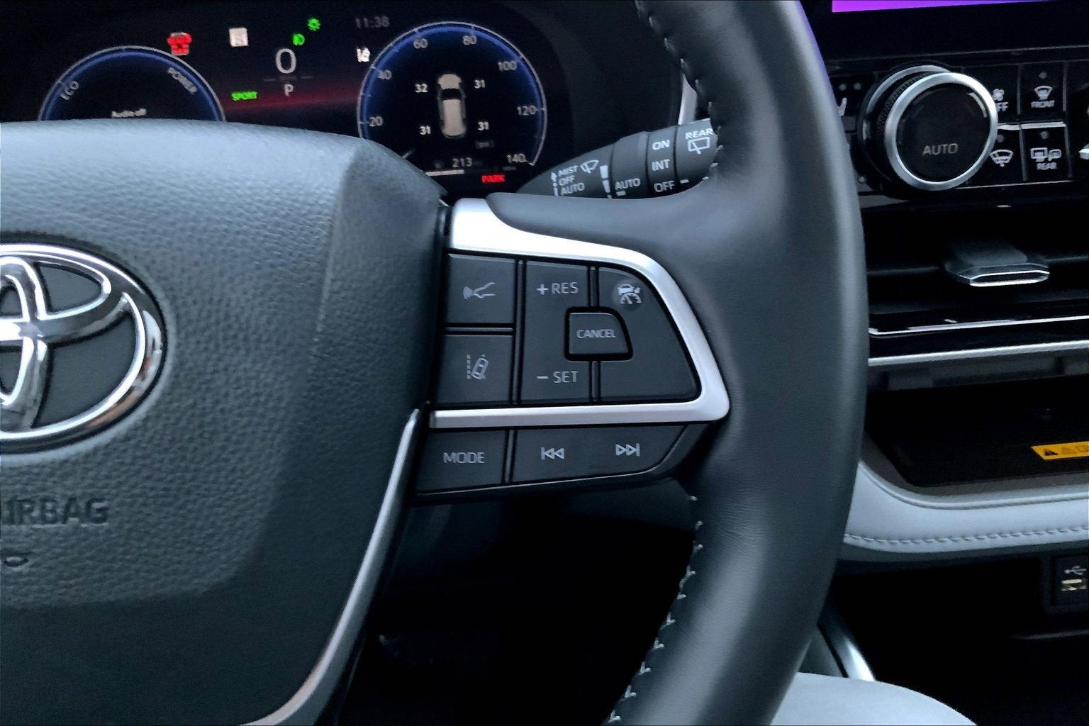 2024 Toyota Highlander Platinum