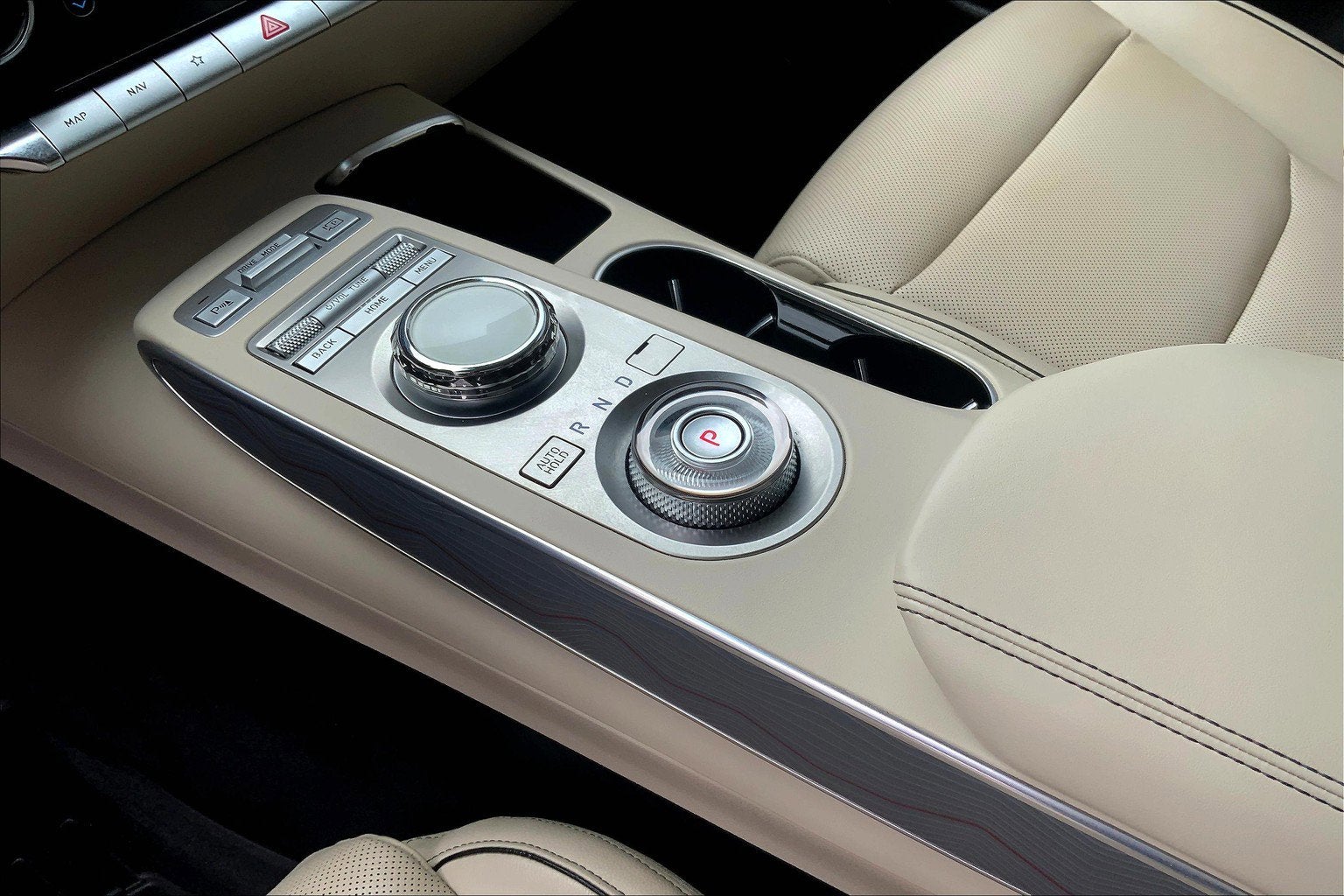 2023 Genesis GV70 2.5T AWD