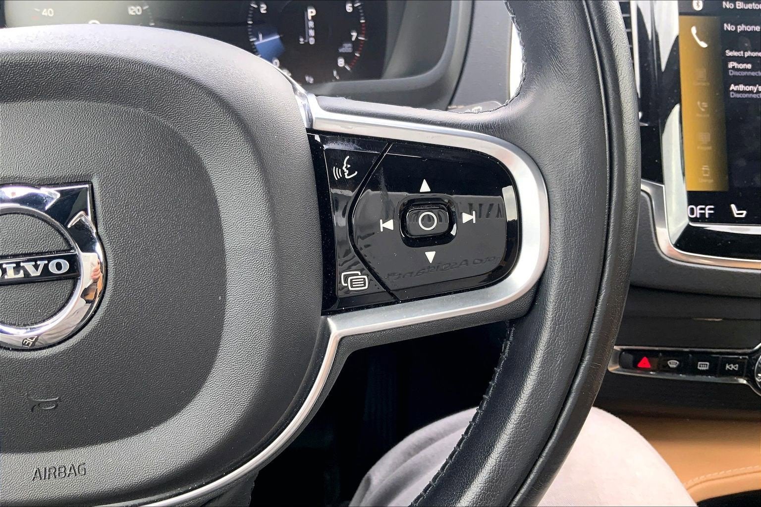 2022 Volvo XC90 T6 Inscription 7 Passenger