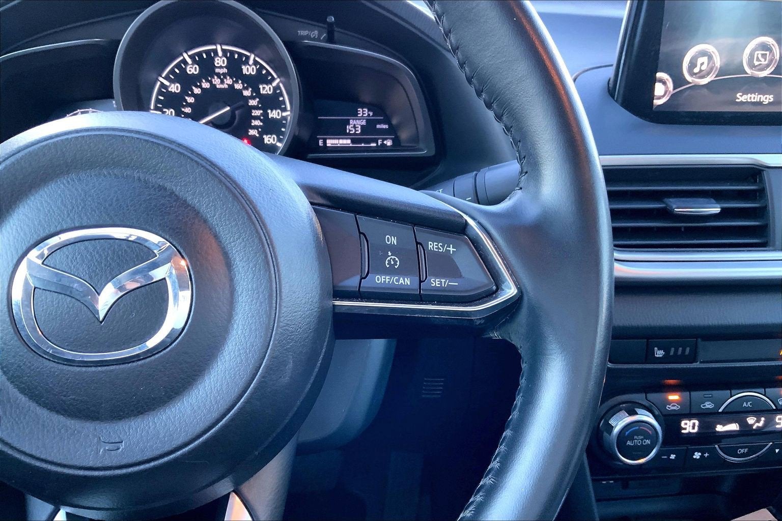 2018 Mazda Mazda3 4-Door Touring