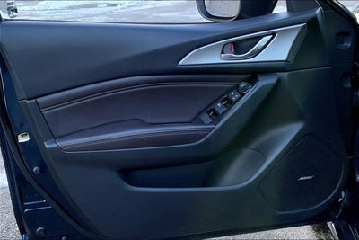 2018 Mazda Mazda3 4-Door Touring