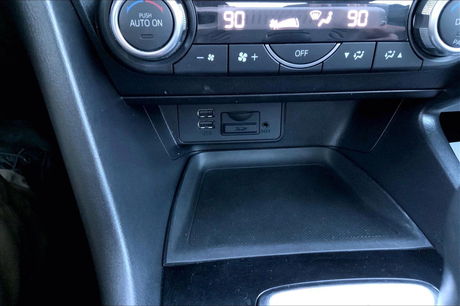 2018 Mazda Mazda3 4-Door Touring