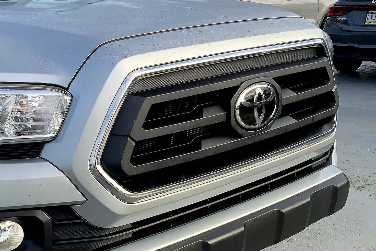 2022 Toyota Tacoma 4WD SR5