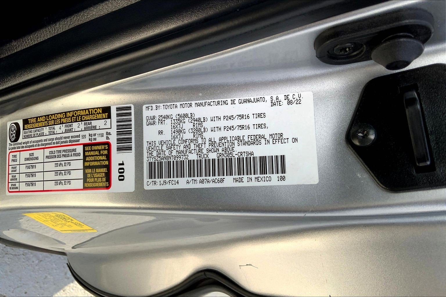 2022 Toyota Tacoma 4WD SR5