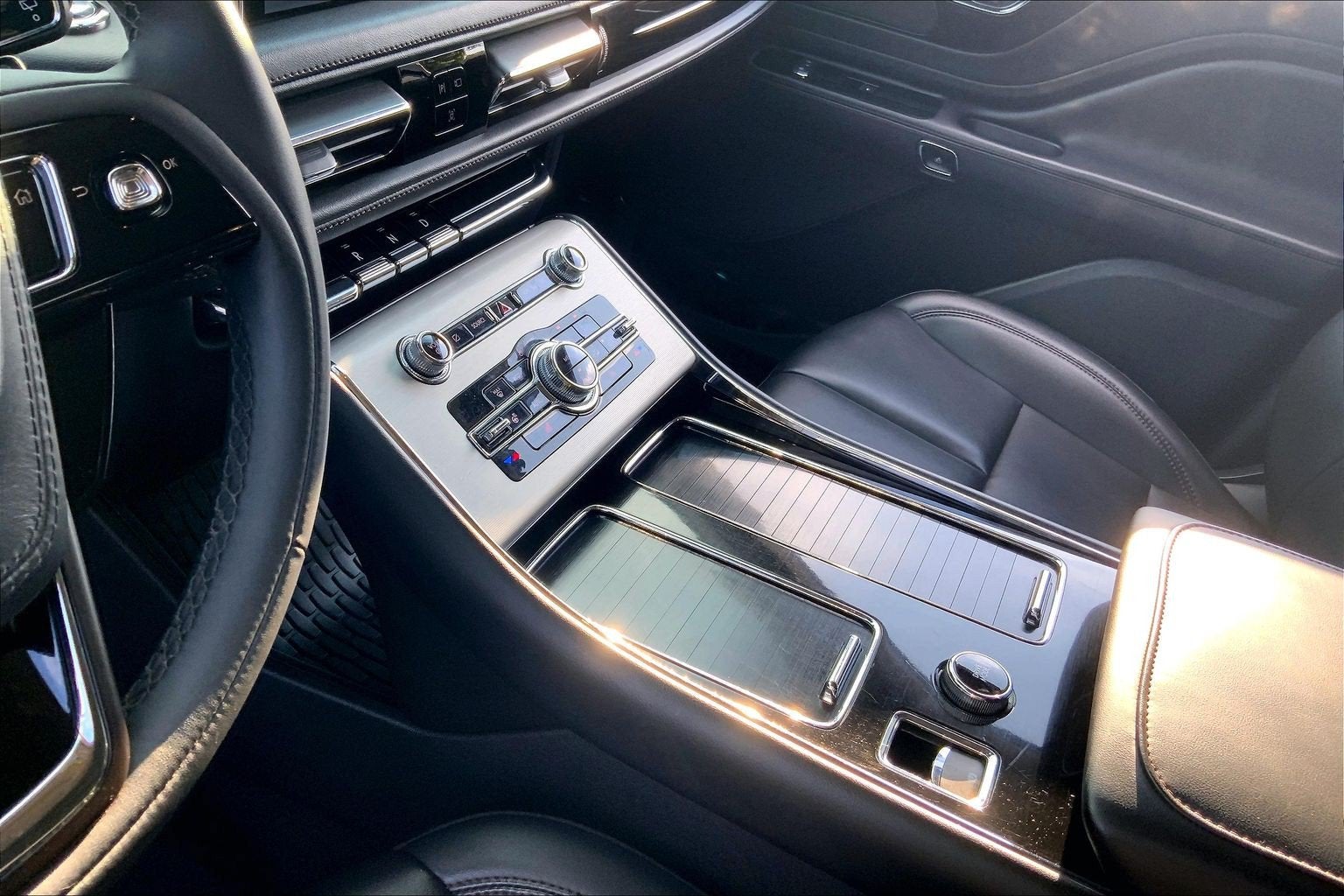 2022 Lincoln Aviator Standard