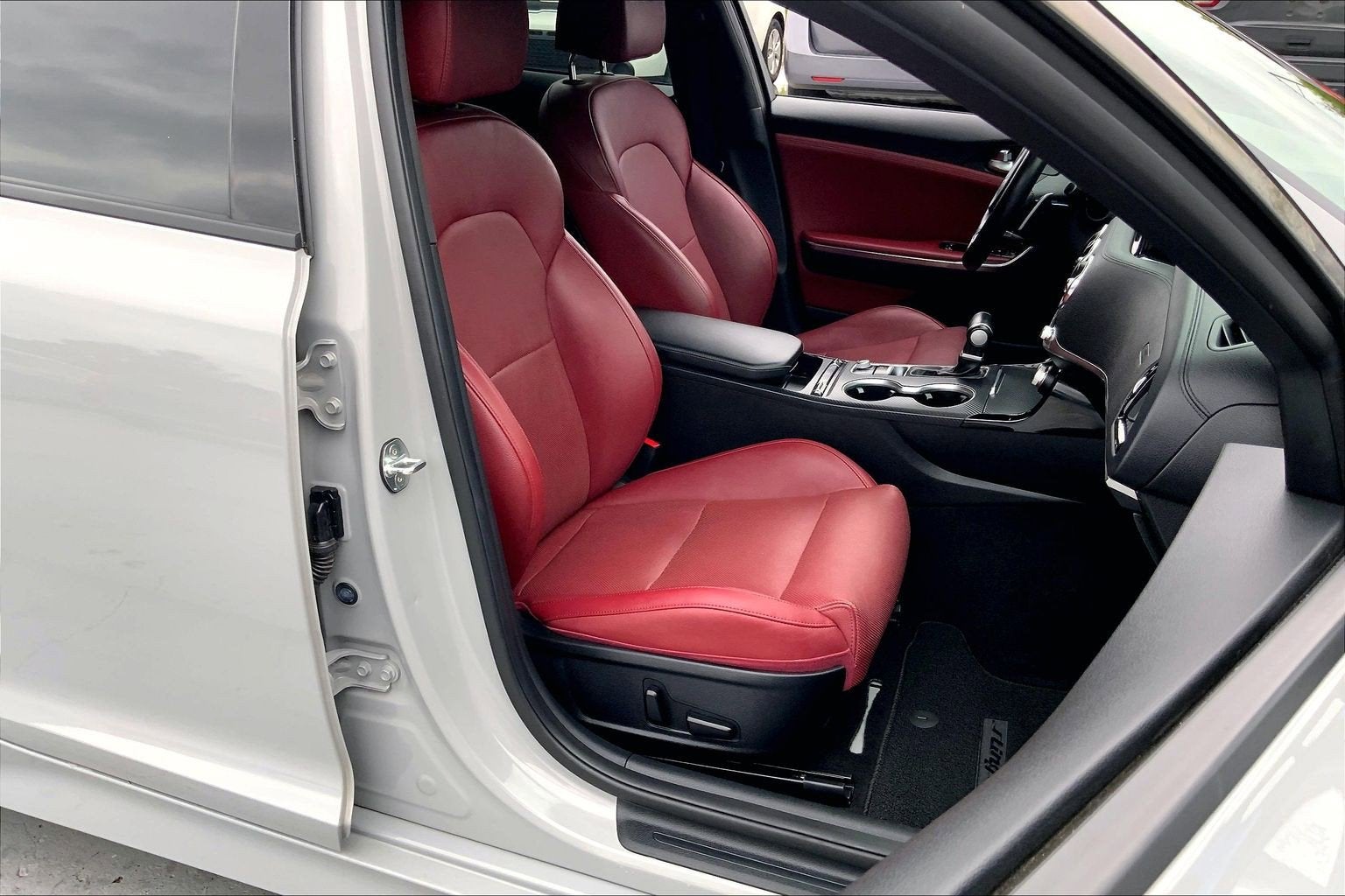 2023 Kia Stinger GT-Line