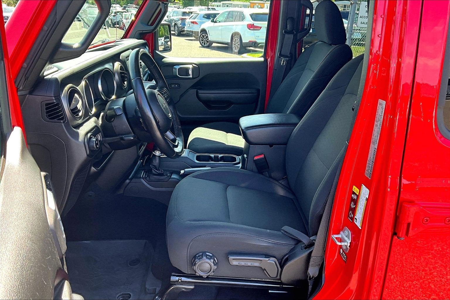 2021 Jeep Gladiator Willys